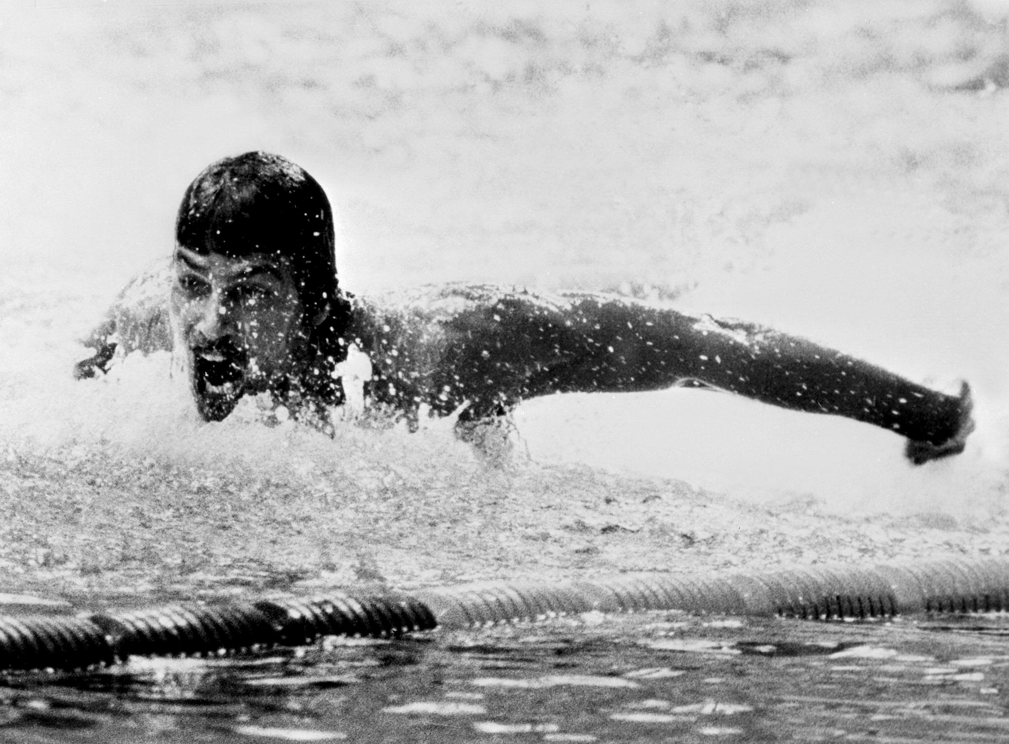 Legendarul înotător Mark Spitz: «Mustața m-a făcut mai rapid»