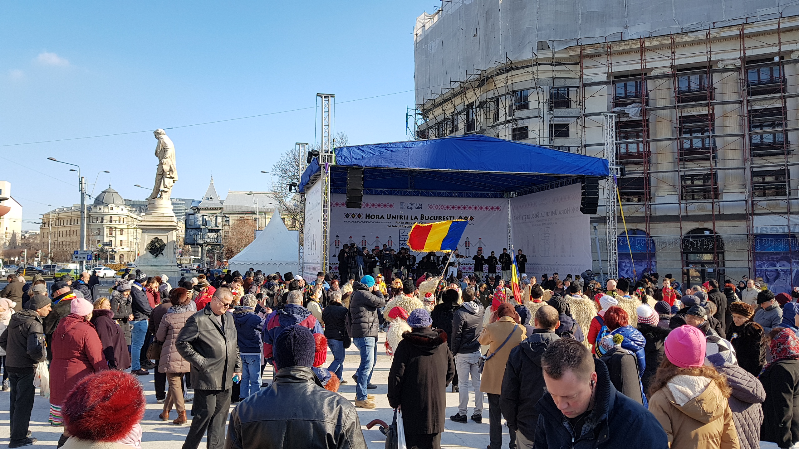 VIDEO| O horă mică în centrul Bucureștiului de Mica Unire!