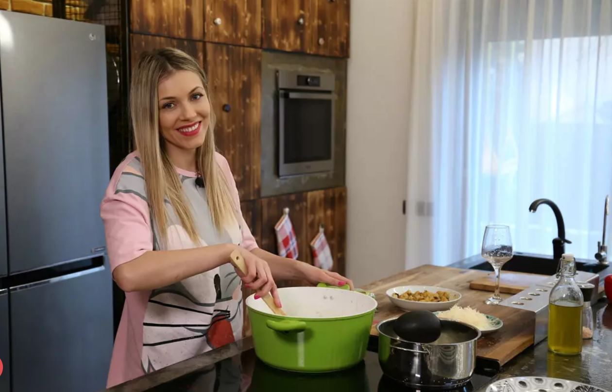 Imagini din casa în care Cabral locuiește cu Andreea Ibacka. Camera copiilor e în culori pastel și cu mobilă făcută pe comandă
