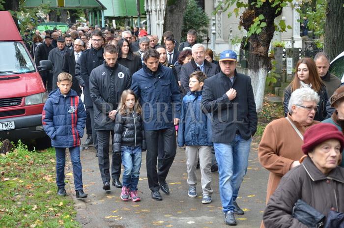 DOLIU. Neşu senior a fost înmormântat: "A avut un moment de cădere"