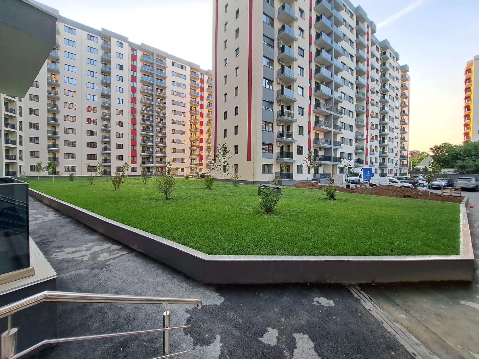 INVESTIGAȚIE. Cum faci un milion de euro din parcări fictive. Cazul imobiliar care leagă tăcerea primăriei conduse de Ciprian Ciucu de un temut clan din Capitală