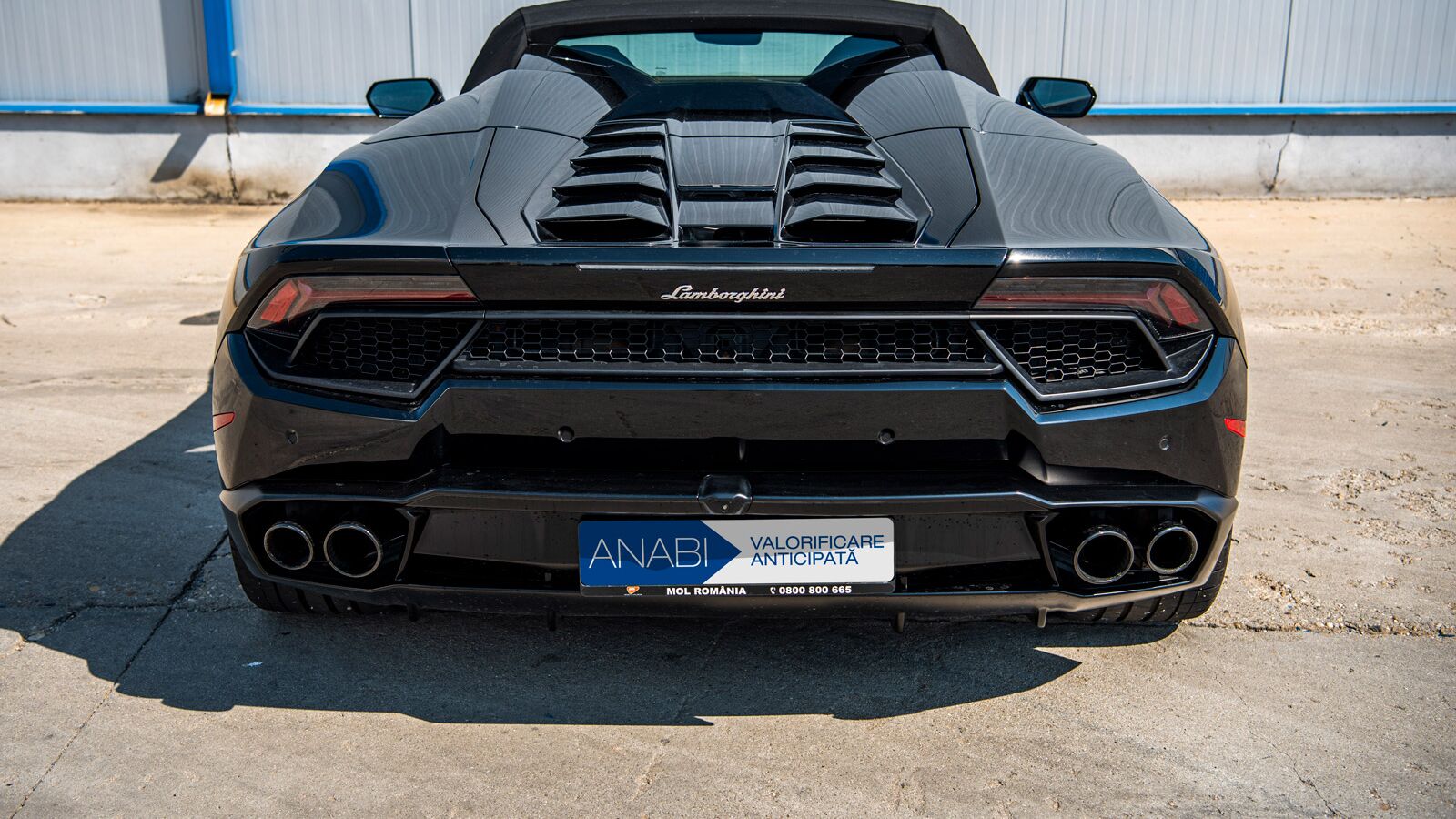 Lamborghini Huracan, confiscat și cu parbrizul crăpat, scos la licitație de statul român pentru a treia oară, cu prețul la jumătate