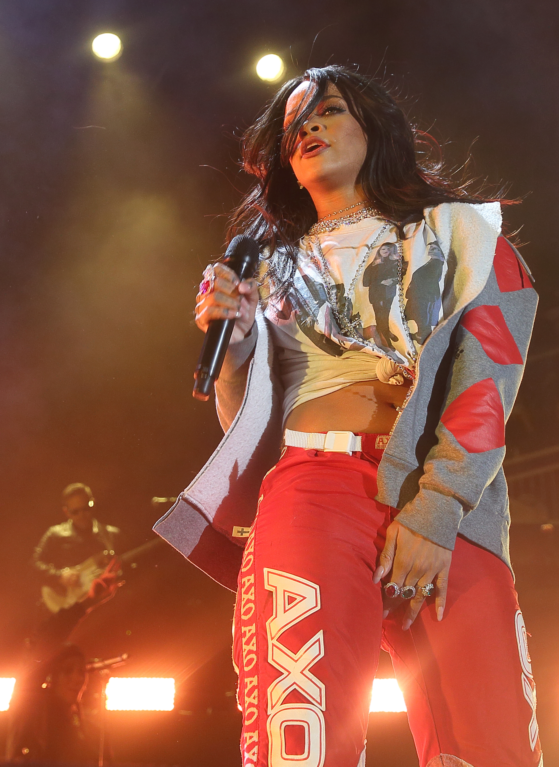 Rihanna i-a închis gura lui Mayweather! / GALERIE FOTO HOT