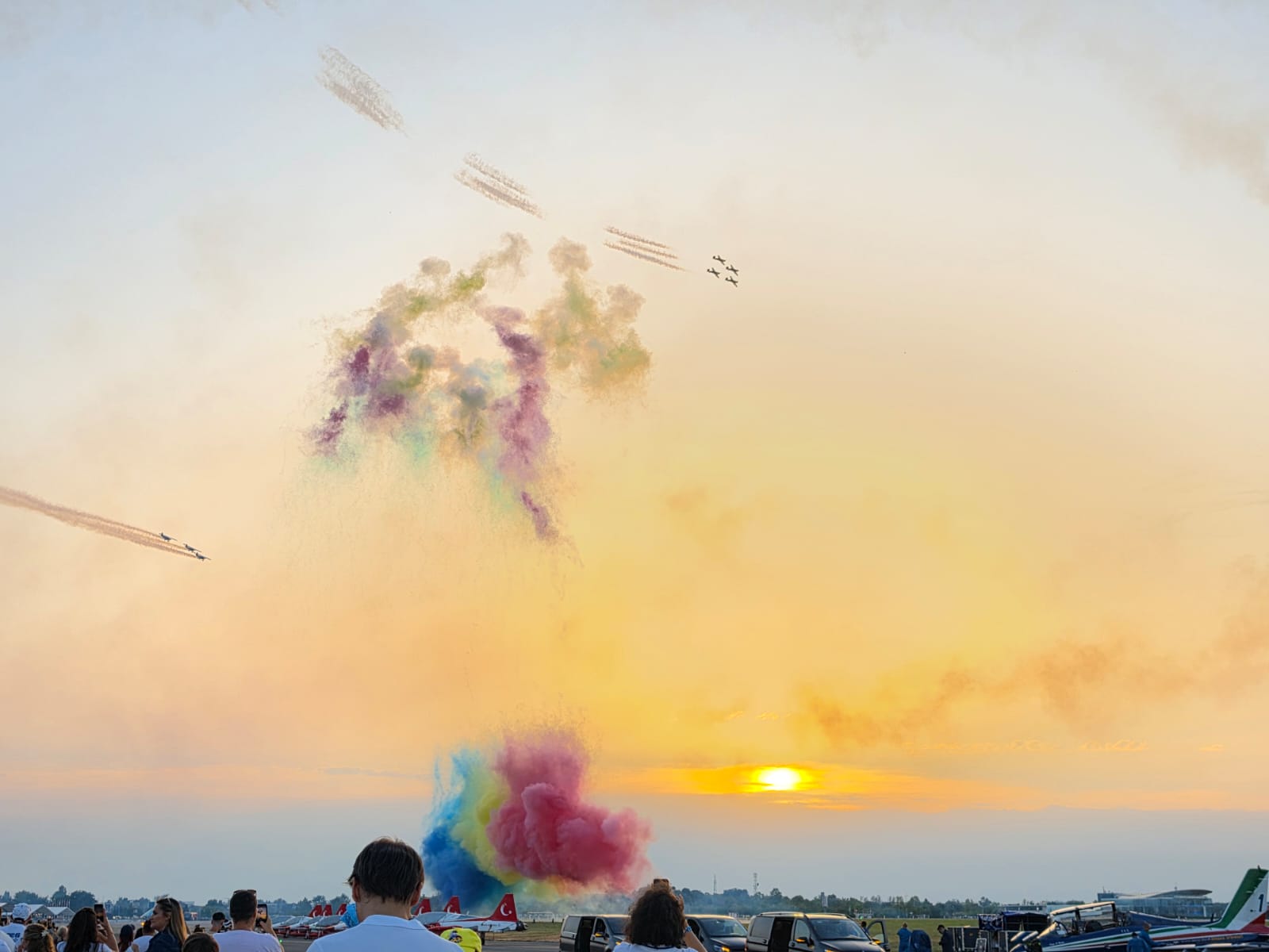 BIAS 2026. Frecce Tricolori și Turkish Stars au făcut senzație sâmbătă la Aeroportul Băneasa. Programul celui mai mare show aerian din România