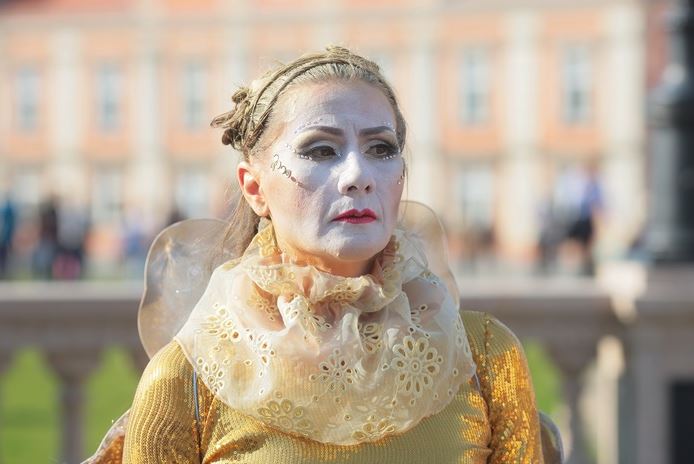 Carnaval la Timișoara. Spectacol cu prințese, mimi, acrobați și personaje de poveste