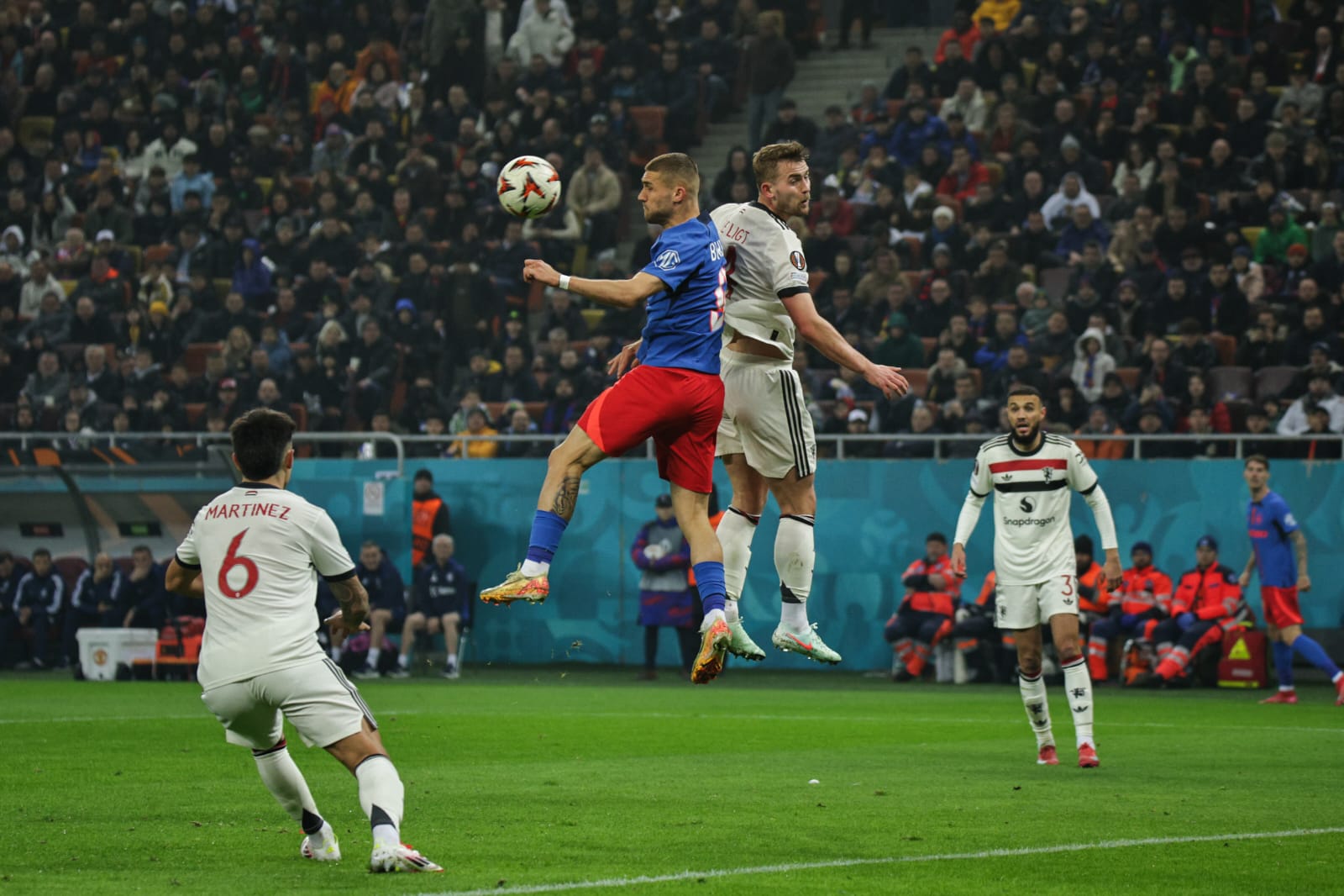 FCSB, eșec sub privirile lui Marcel Ciolacu, fan declarat al roș-albaștrilor, în Europa League. Pe cine poate înfrunta clubul lui Gigi Becali pentru accederea în optimi