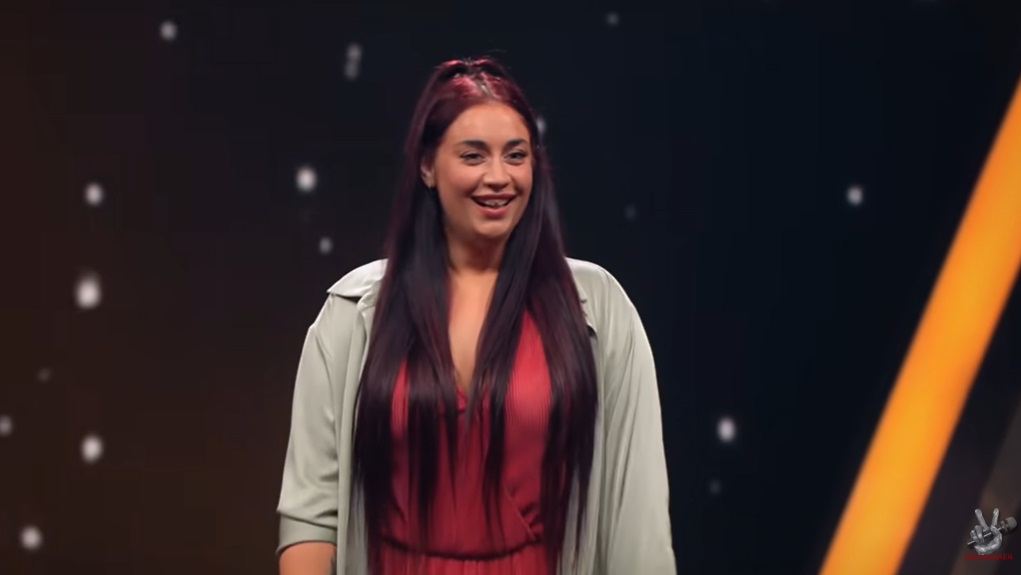 Cine este Nadine, românca devenită celebră la „Vocea Germaniei”. A rămas fără mamă și fără un loc unde să doarmă la 18 ani