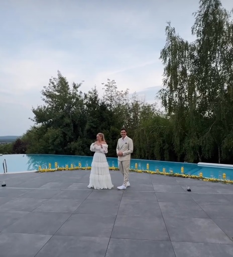 Ilona Brezoianu, o mireasă atipică. Cu ce a fost încălțată la propria nuntă: „N-am voce, mă doare tot corpul”