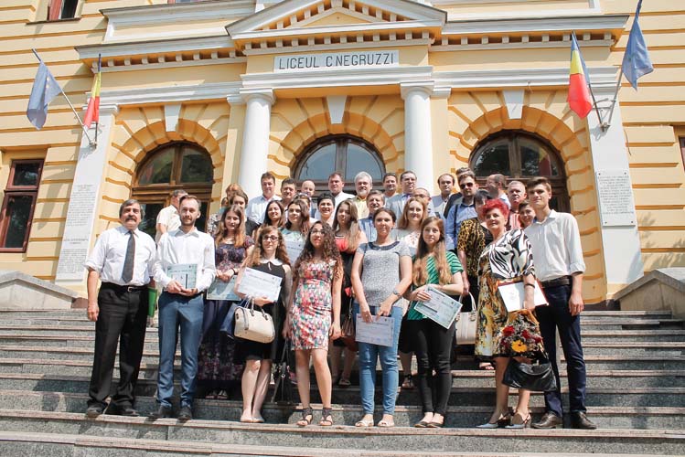 Transformă visele în realitate! Meditează gratis elevi cu potențial! Din 11 tineri, 10 au intrat la Medicină