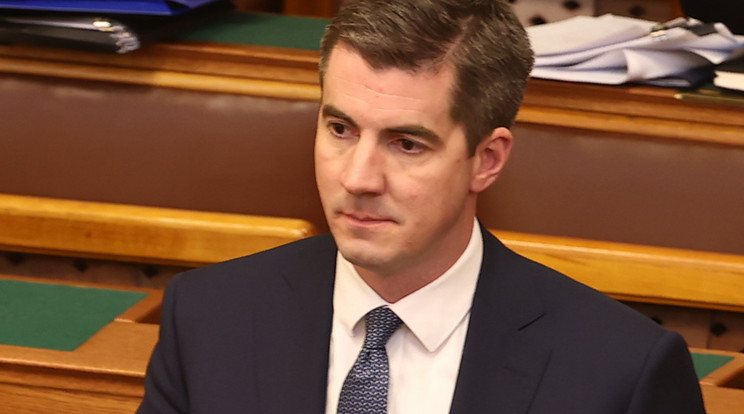 Rendkívüli döntés a parlamentben Till Tamás gyilkosa miatt