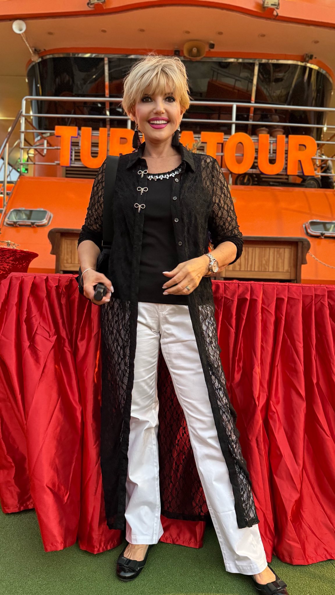 Marina Almășan a răbufnit, după ce a fost acuzată că merge în vacanțe pe banii TVR: „Nu am nicio obligație să mă justific în fața unor proști”