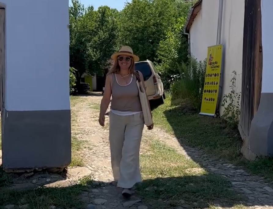 După Dragoș Bucur și Dana Nălbaru, încă o vedetă din România se mută la țară! Recent, și Radu Vâlcan cu Adela Popescu au urmat trendul