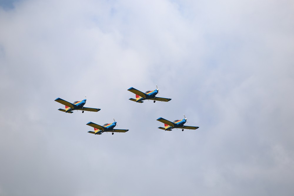 UPDATE. Programul BIAS 2018. Ce se întâmplă la show-ul aviatic cu 150 de aeronave şi peste 100 de piloţi şi paraşutişti din 13 ţări / FOTO&VIDEO