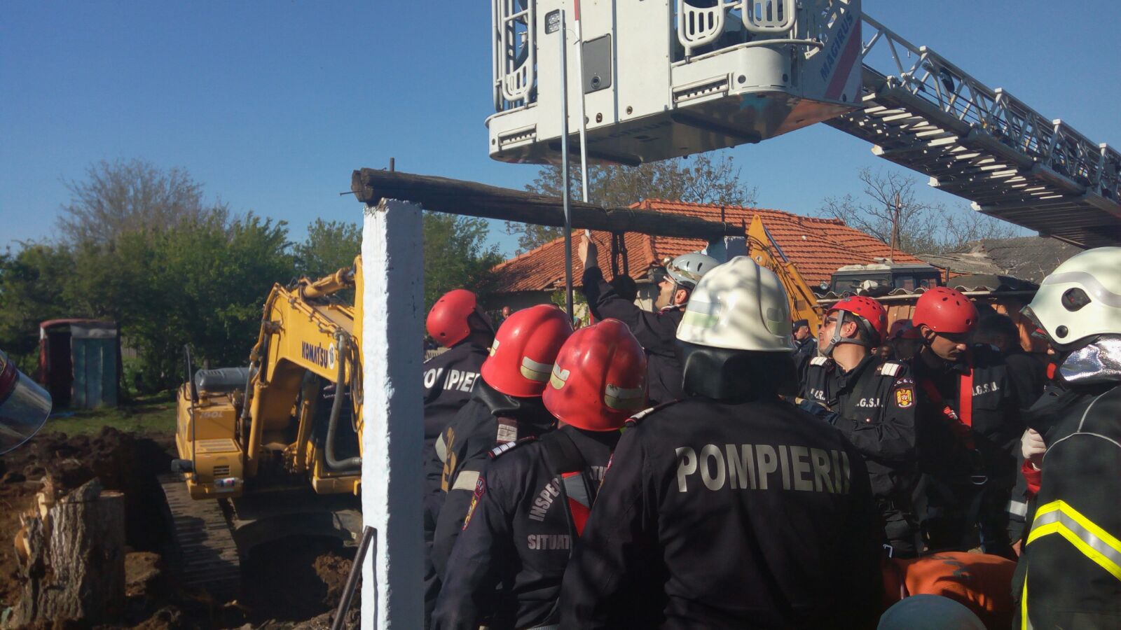 Starea băiețelulului salvat din puț se îmbunătățește. Dănuț a fost detubat și respiră spontan