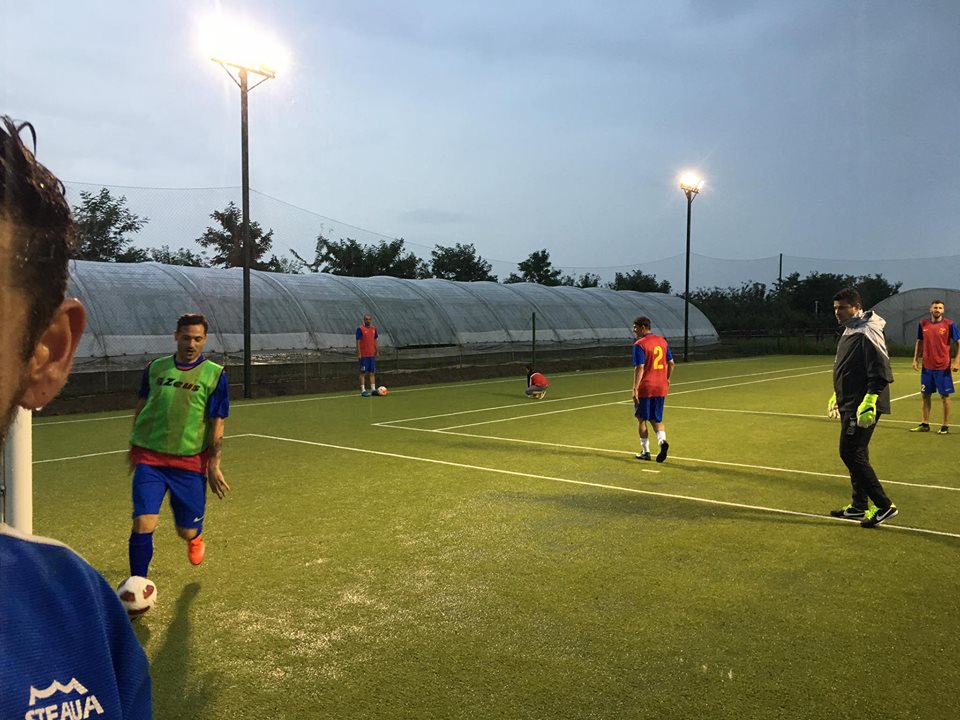 UEFAntasticii Stelei s-au reunit acasă la Olăroiu! Semifinaliștii Cupei UEFA din 2006 pregătesc un nou proiect / GALERIE FOTO&VIDEO