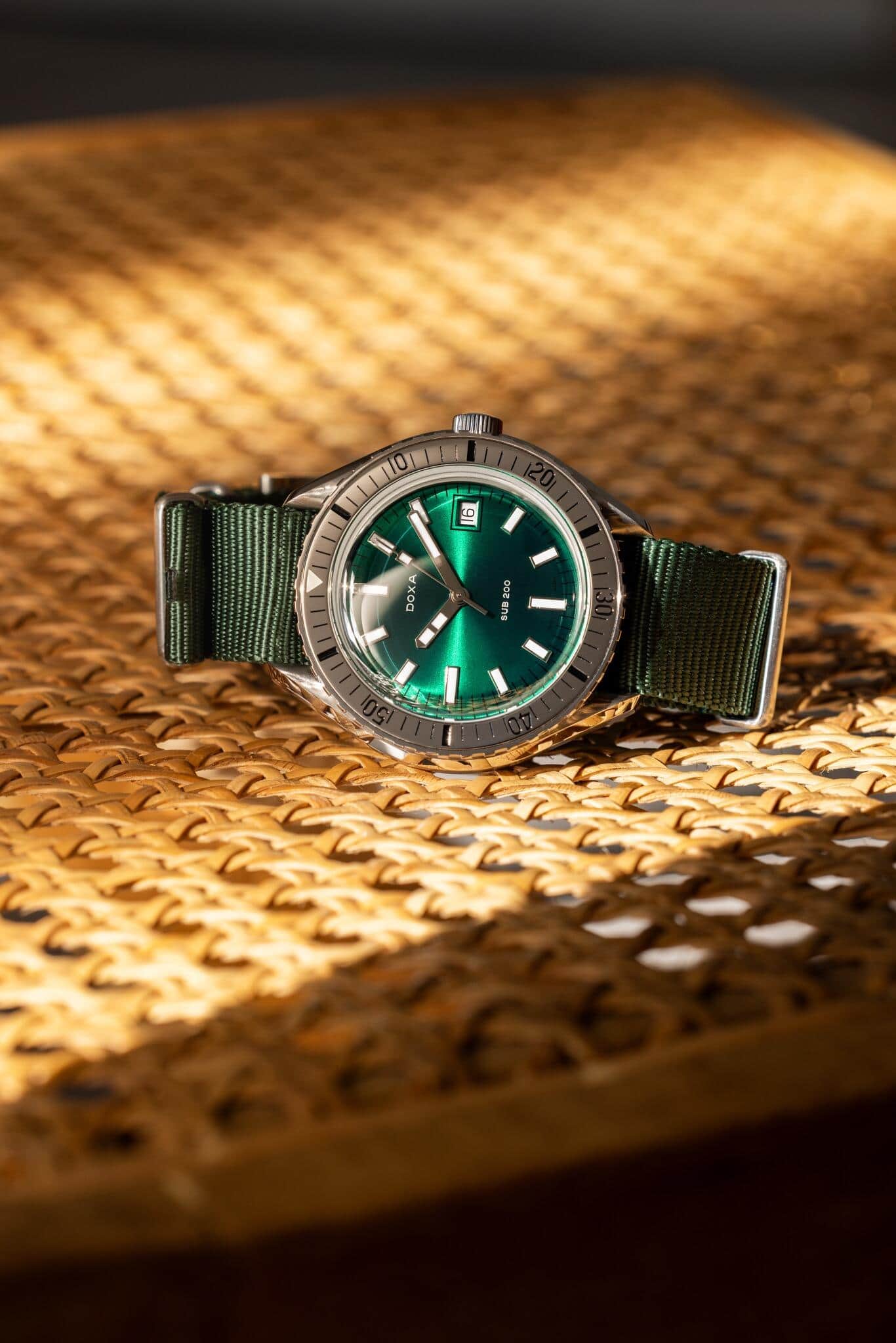 DOXA Sup 200