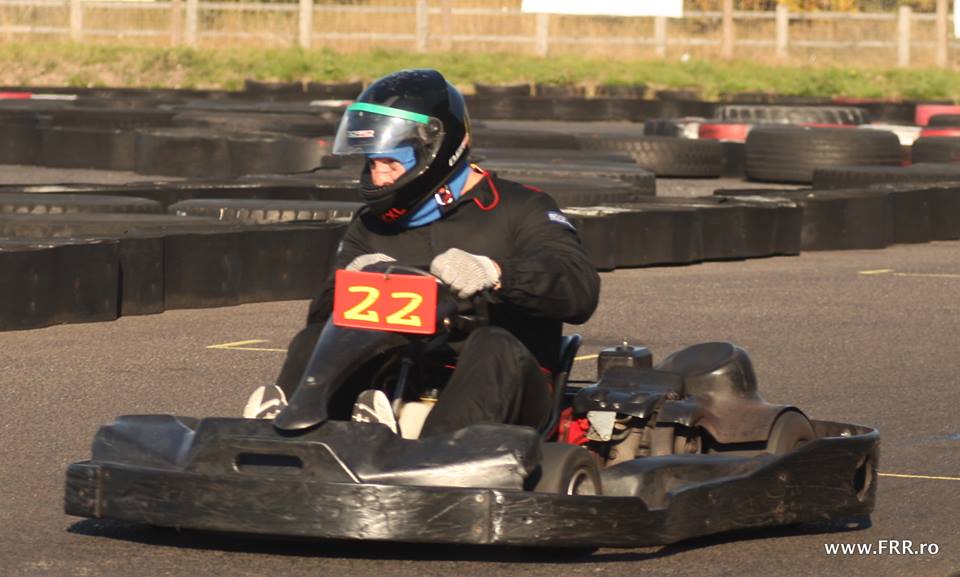Stejarii s-au distrat la karting, în aşteptarea meciului cu naţionala Canadei, marți, ora 18:45 / GALERIE FOTO