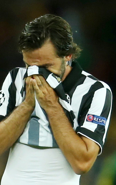 Juventus, aşteptată de sute de fani la revenirea la Torino / GALERIE FOTO&VIDEO