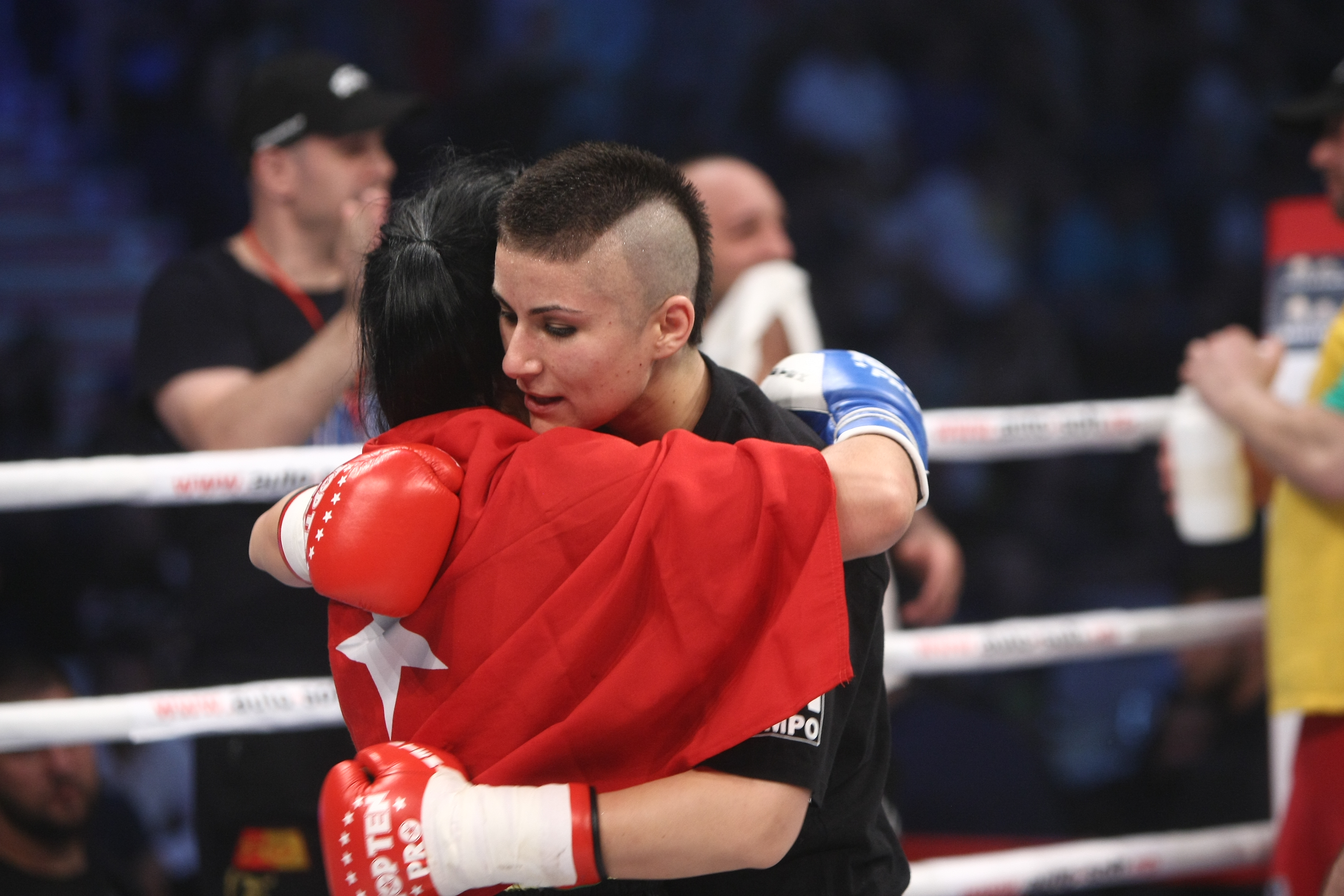 SUPERKOMBAT BUCUREȘTI: REZULTATE, GALERIE FOTO și VIDEO