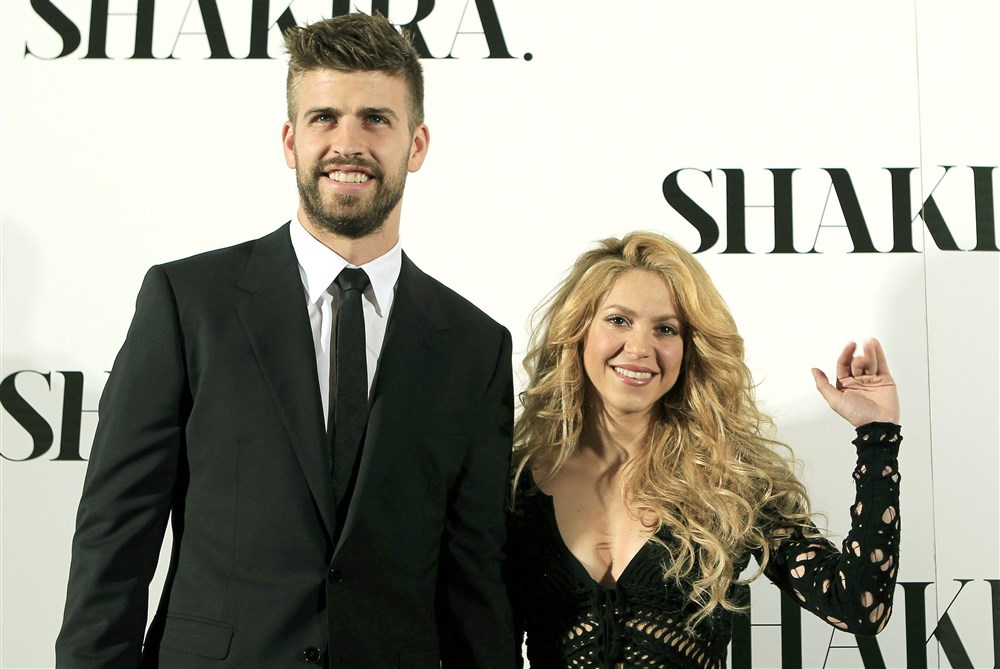 Gerard Pique și-a oficializat relația cu Clara Chia Marti. Reacția fanilor pe Instagram: „Nimeni nu o întrece pe Shakira”