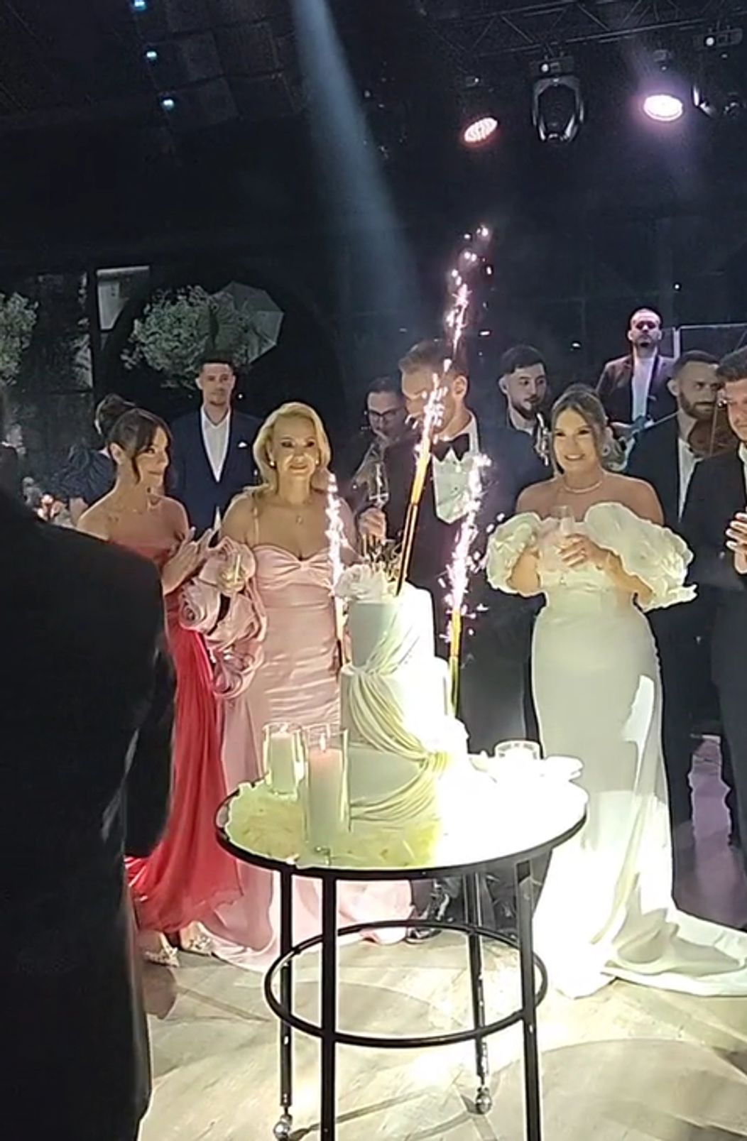 Mesajul transmis de Vanessa, soția lui Denis Drăguș, după ce fotbalistul a înscris golul decisiv în meciul Lituania - România: „Ești eroul nostru”