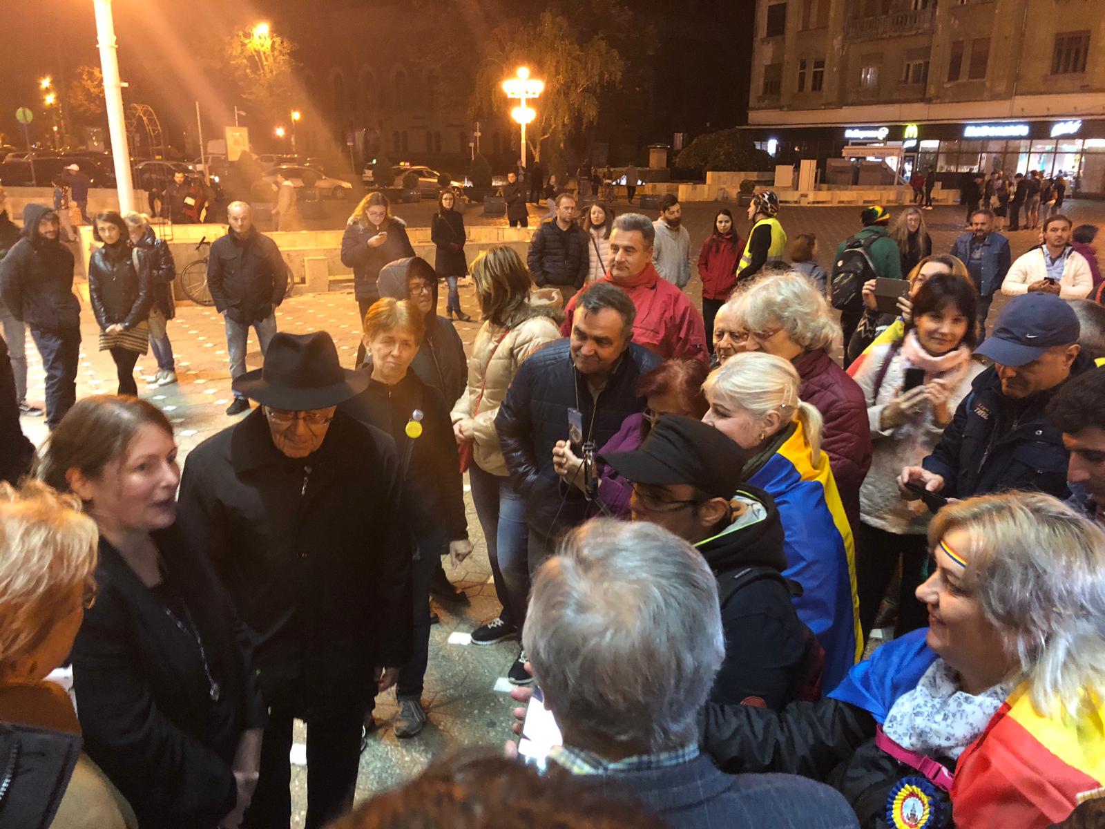 Mihai Șora, la protestul de la Timișoara: “Să nu ne pierdem încrederea în viitorul acestei țări. Până la urmă vom învinge”/ FOTO&VIDEO