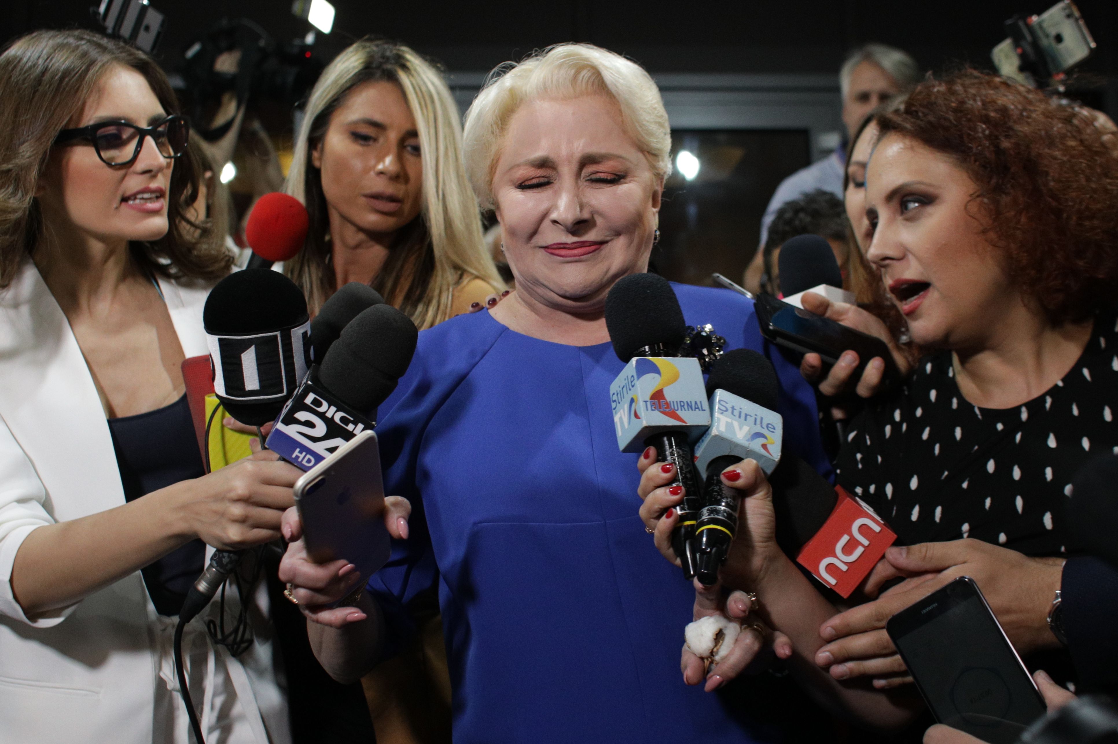 Cum s-a transformat Viorica Dăncilă într-un an și zece luni de mandat. Istoria în imagini a primei femei premier