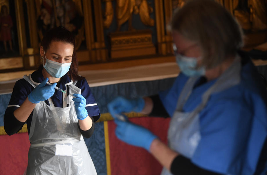 Imunizare pe acorduri de muzică clasică: O catedrală din Marea Britanie, transformată într-un centru de vaccinare anti-COVID