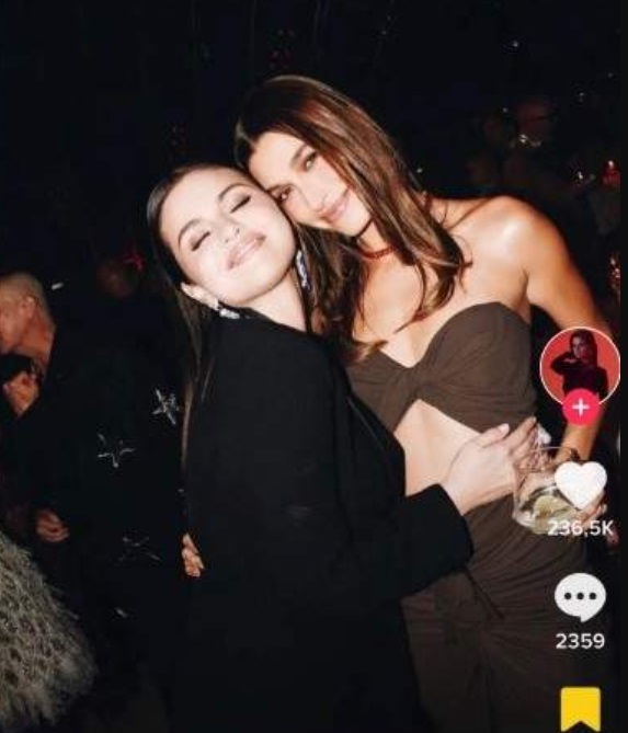 Selena Gomez și Hailey Bieber, împreună la același eveniment. Cum s-au pozat fosta iubită și actuala soție a lui Justin Bieber