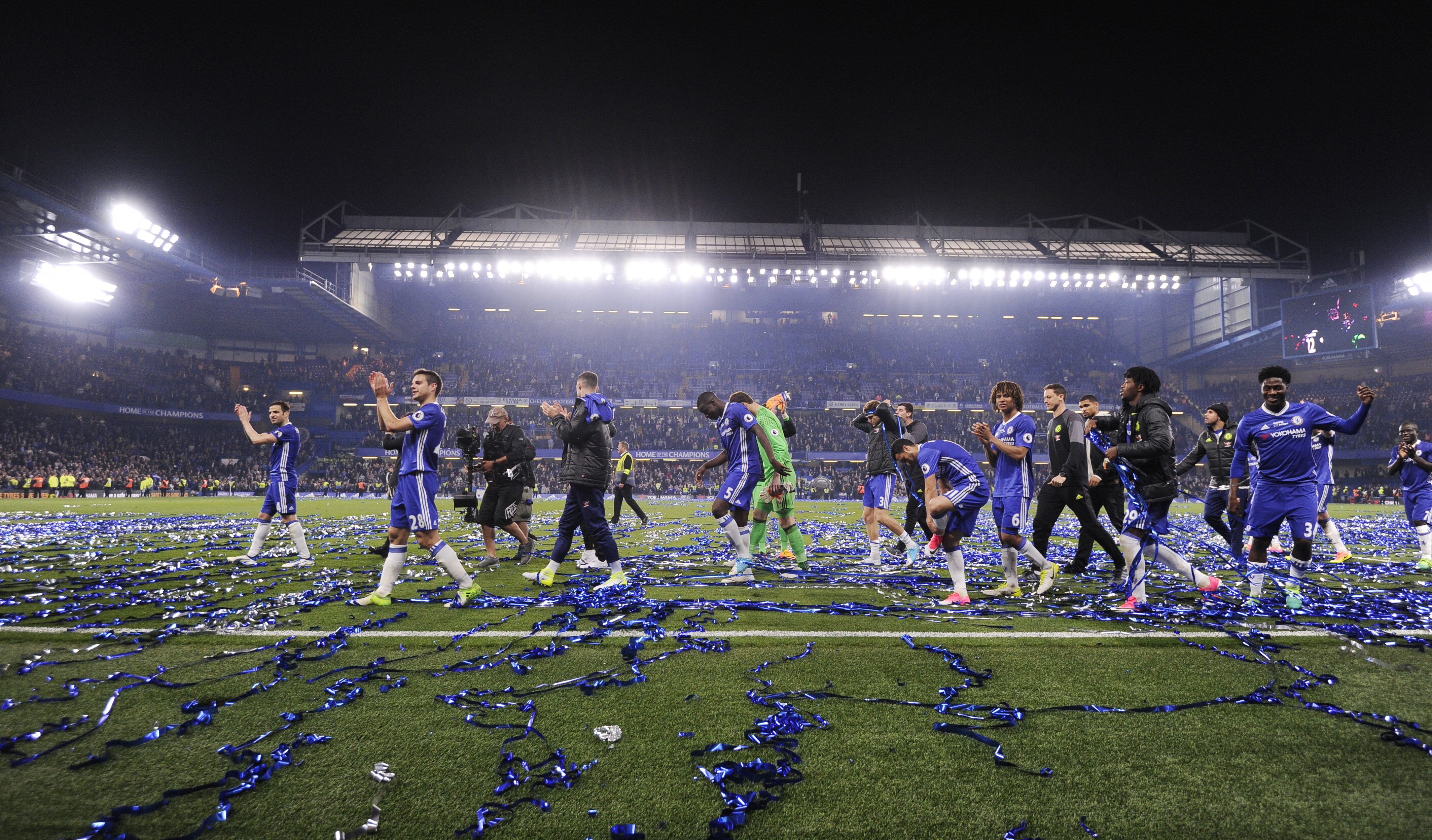 Chelsea a sărbătorit titlul! Succes cu Watford, într-o restanță din campionatul Angliei
