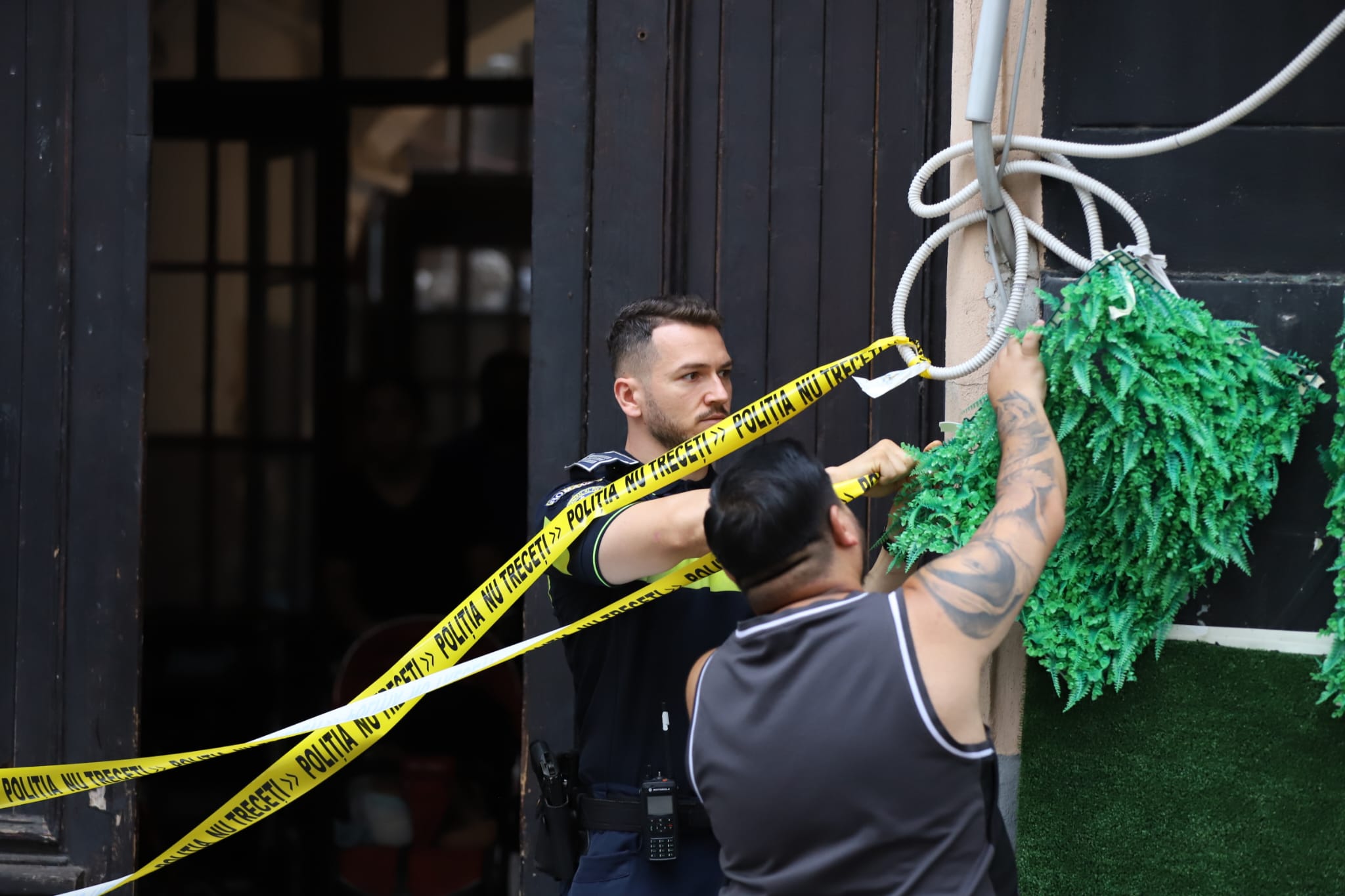 Tânăr de 28 de ani, găsit mort într-o locuință pe care a închiriat-o în Centrul Vechi, în București