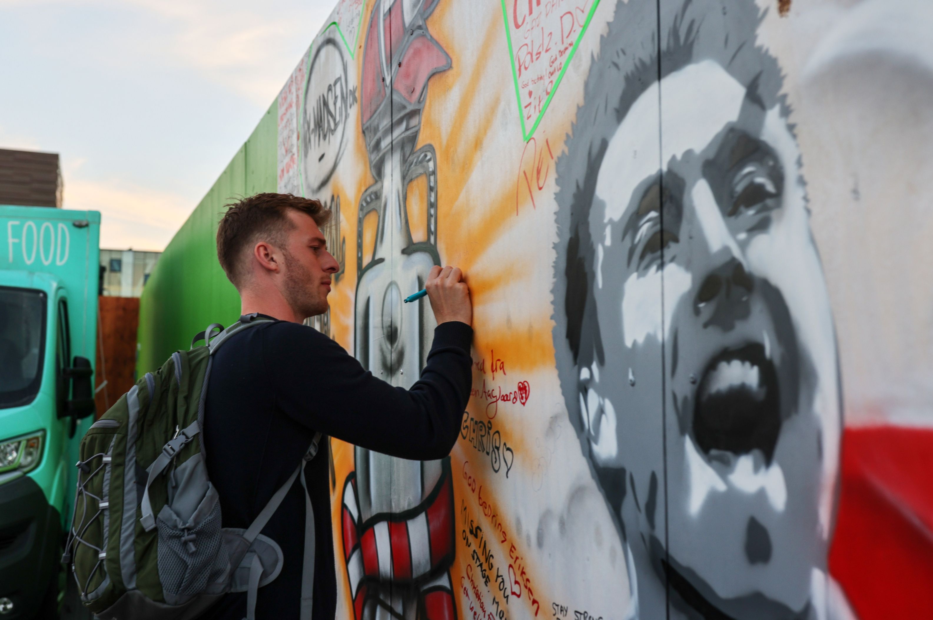 Danemarca s-a calificat în optimile Euro 2020, după o victorie clară în fața Rusiei. Cu inima pentru Eriksen