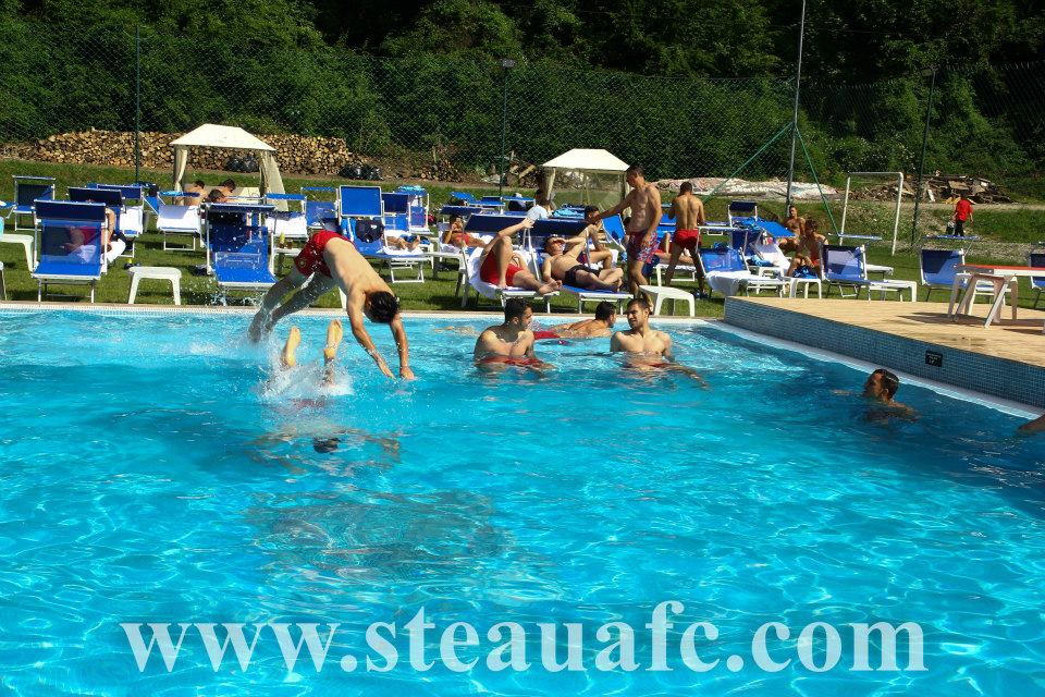 Plajă și bălăceală pentru steliștii lui Rădoi, după antrenamente infernale