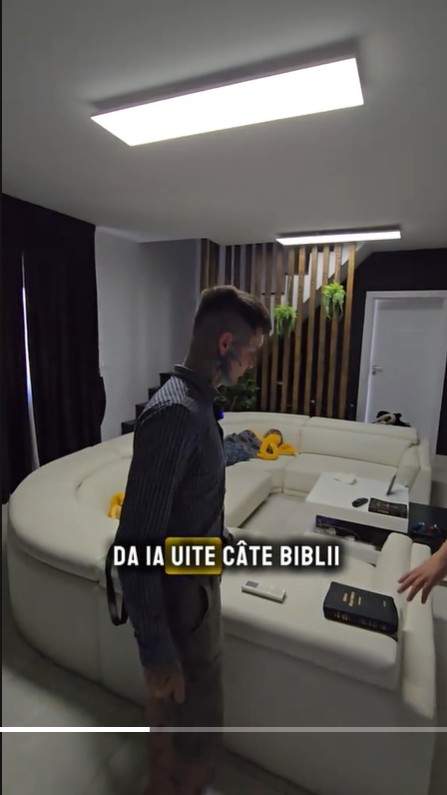 Imagini din casa lui Zanni, în care s-a mutat în urmă cu doi ani. Artistul și-a schimbat religia. „Fix de acolo îmi voi câștiga pâinea”