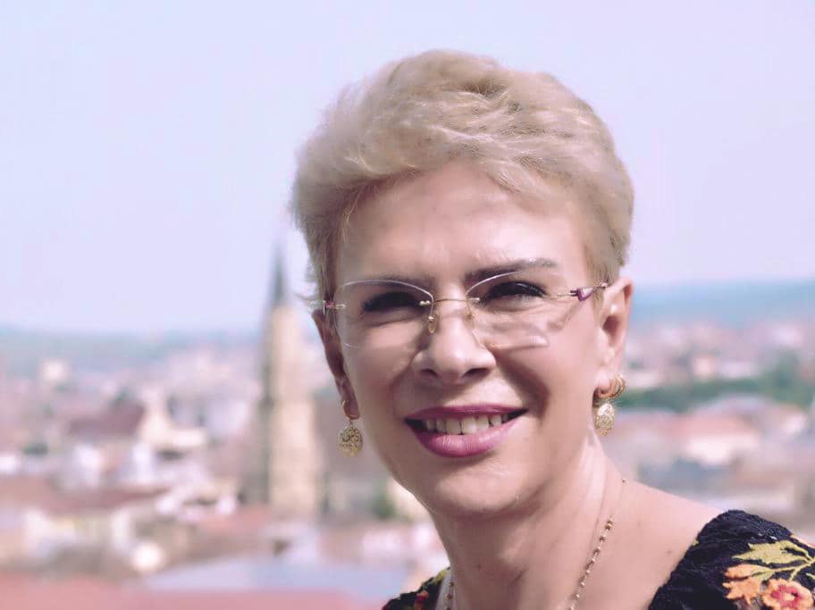 Dieta lui Teo Trandafir: „Pot mânca o prăjitură, dar mă opresc la una”. Prezentatoarea spune secretul care o ajută să se mențină