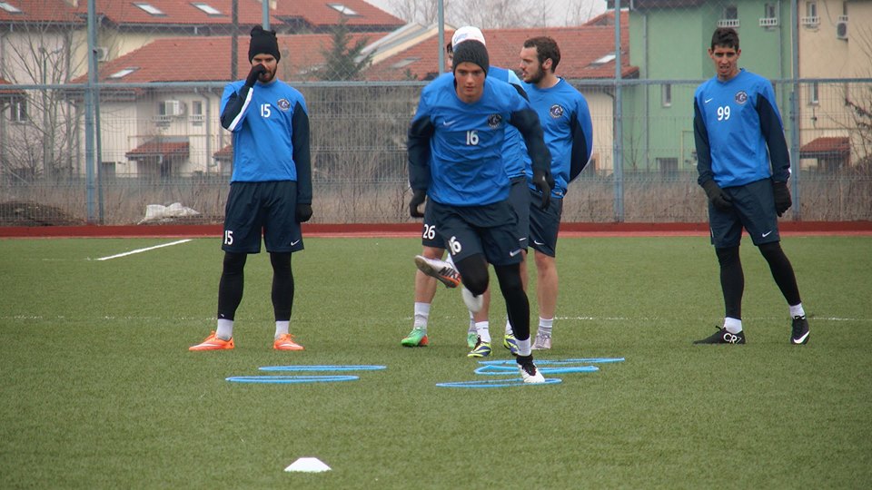 Hagi pregătește intens meciul cu Rapid, pentru a nu intra în hora retrogradării / FOTO&VIDEO