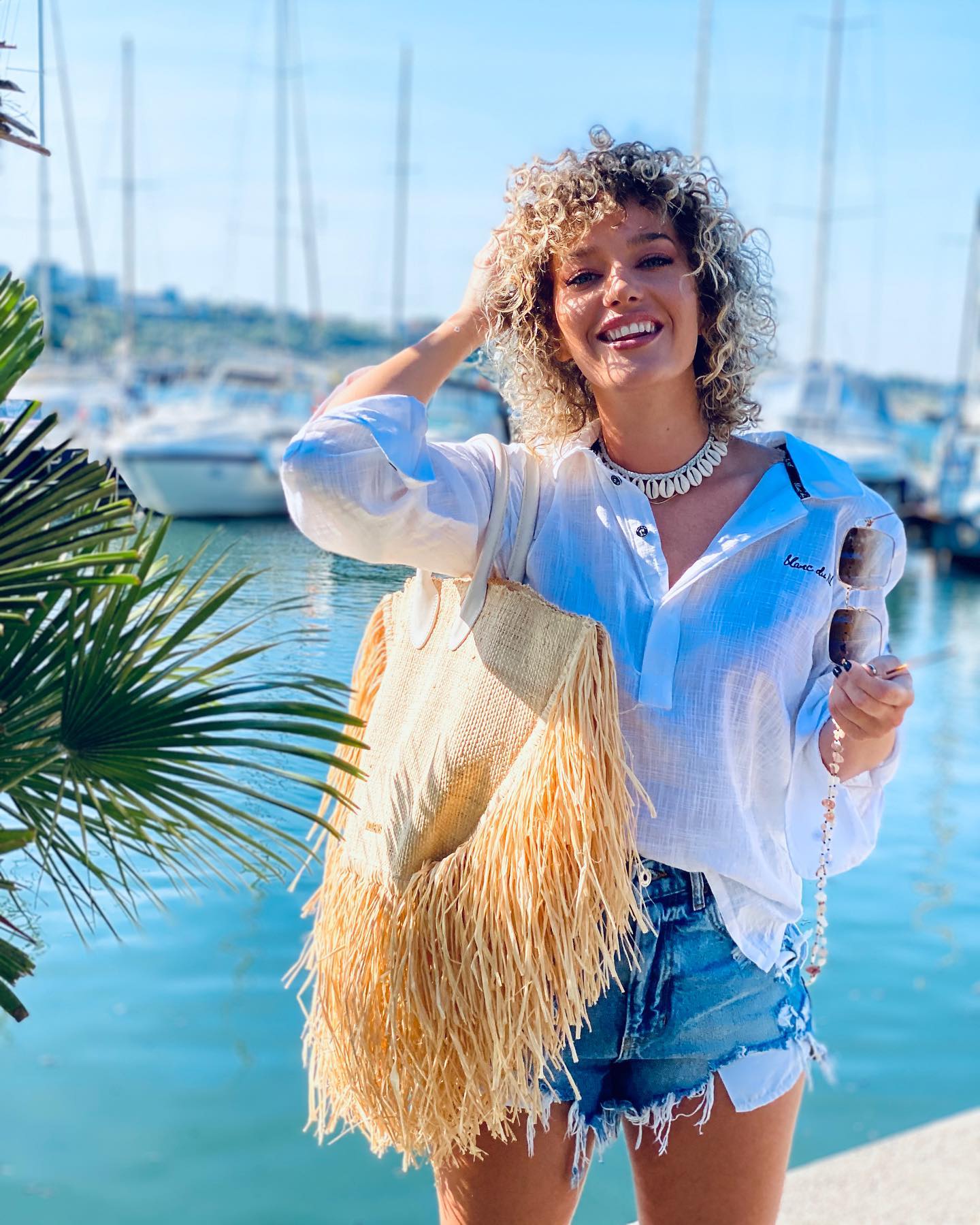 Primul lucru pe care-l face Alexia Țalavutis în dimineața de Paște: „Ador combinația”