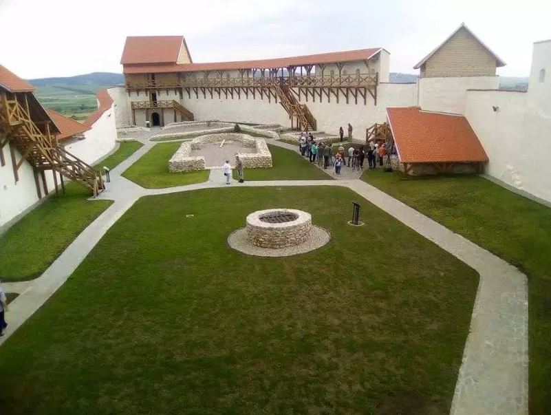 Cetatea Feldioara a fost reconstruită în totalitate. Când poate fi vizitată de turiști