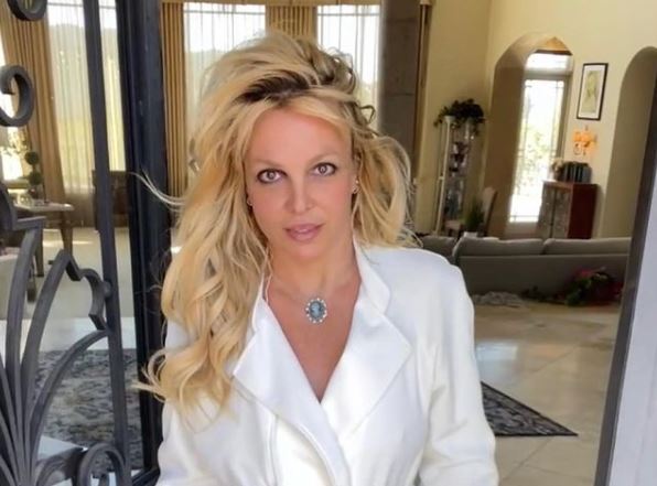 Britney Spears, premiată pentru cartea ei, „Femeia din mine”. Cântăreața a primit 15 milioane de euro ca să își dezvăluie povestea