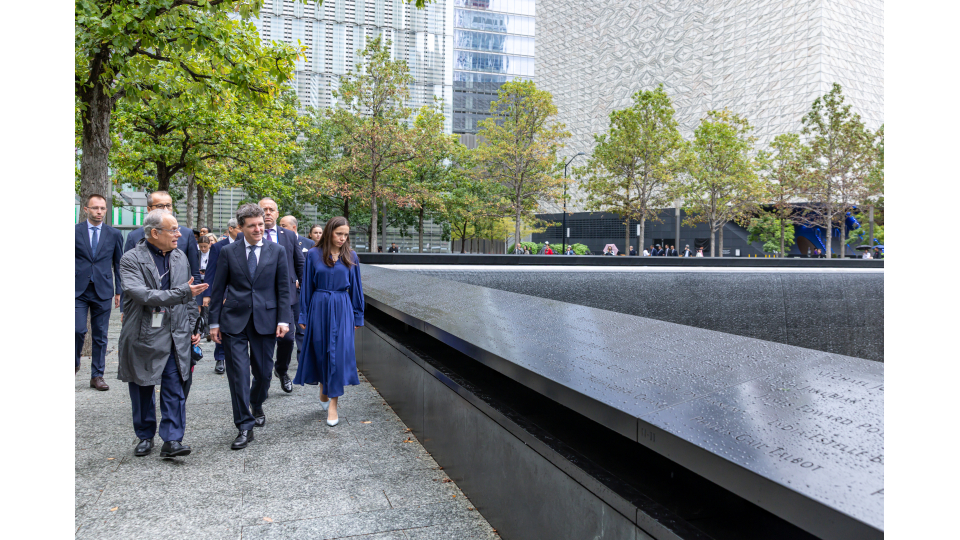 Imagini cu Mirabela Grădinaru la New York. Ce ținute a ales partenera lui Nicușor Dan