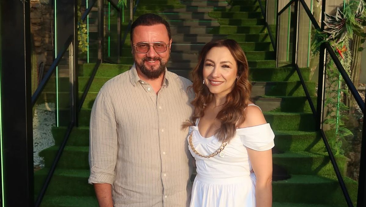 Ce au mâncat invitații la petrecerea Andrei Măruță. Parizerul și cașul „Tom și Jerry”, printre preparatele preferate