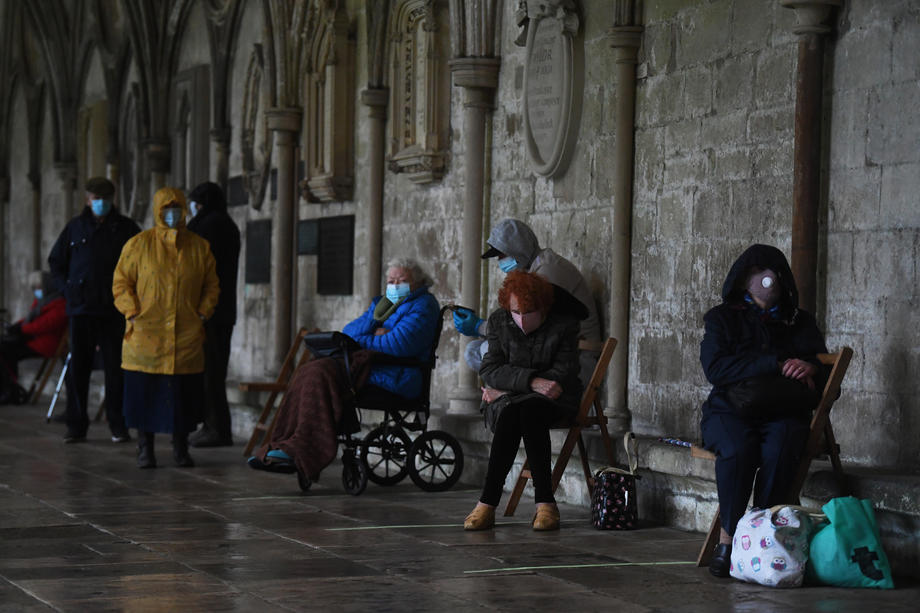Imunizare pe acorduri de muzică clasică: O catedrală din Marea Britanie, transformată într-un centru de vaccinare anti-COVID