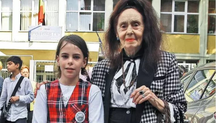 Eliza Iliescu s-a înscris la a doua facultate. Ce va studia și ce taxă va plăti anual fiica Adrianei Iliescu: „Poate vom lua și un credit, vom vedea”