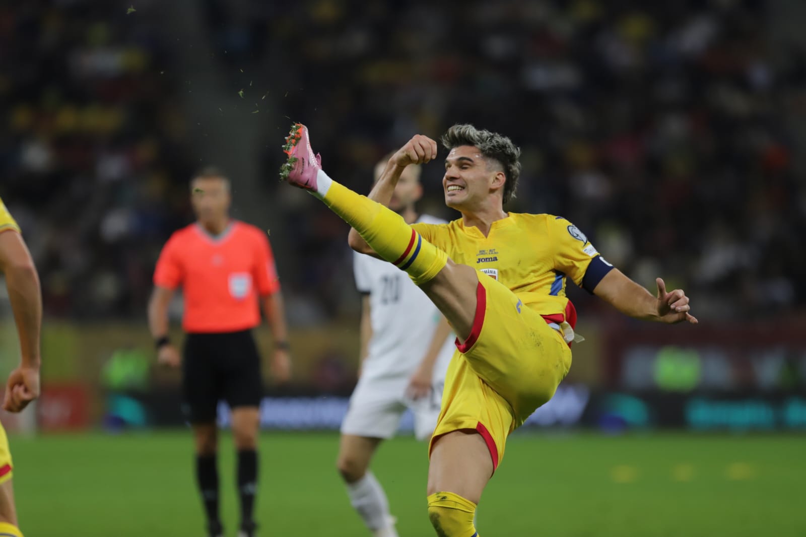 Cine e Teodor Ilincăi, tenorul care a cântat imnul „Deșteaptă-te, române!” înaintea meciului cu Austria, câștigat de România cu 1-0 și transmis de Antena 1