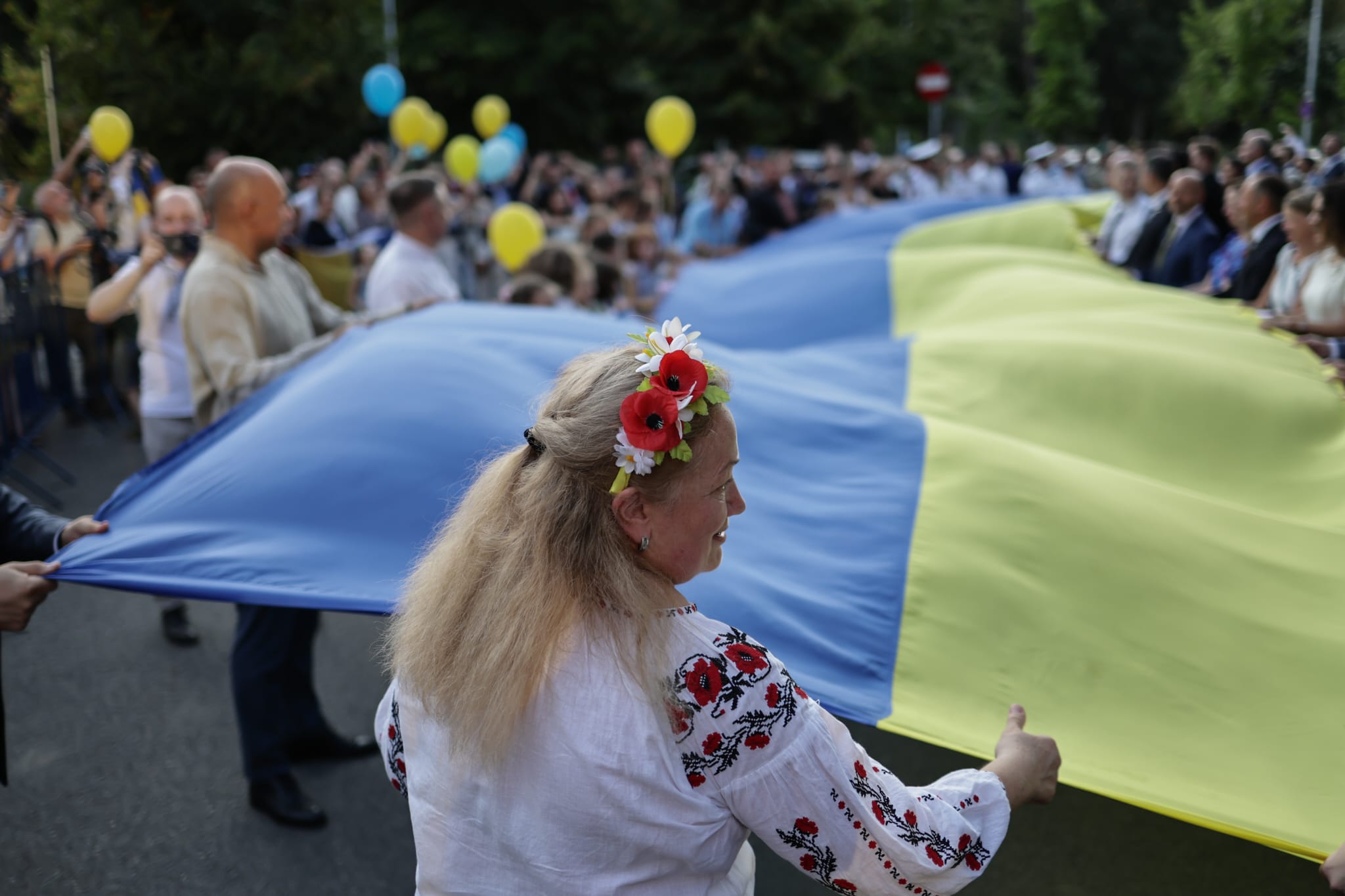 Prințesa Briana Caragea a primit medalia Inima de Aur din partea lui Zelenski pentru ajutorul acordat refugiaților ucraineni
