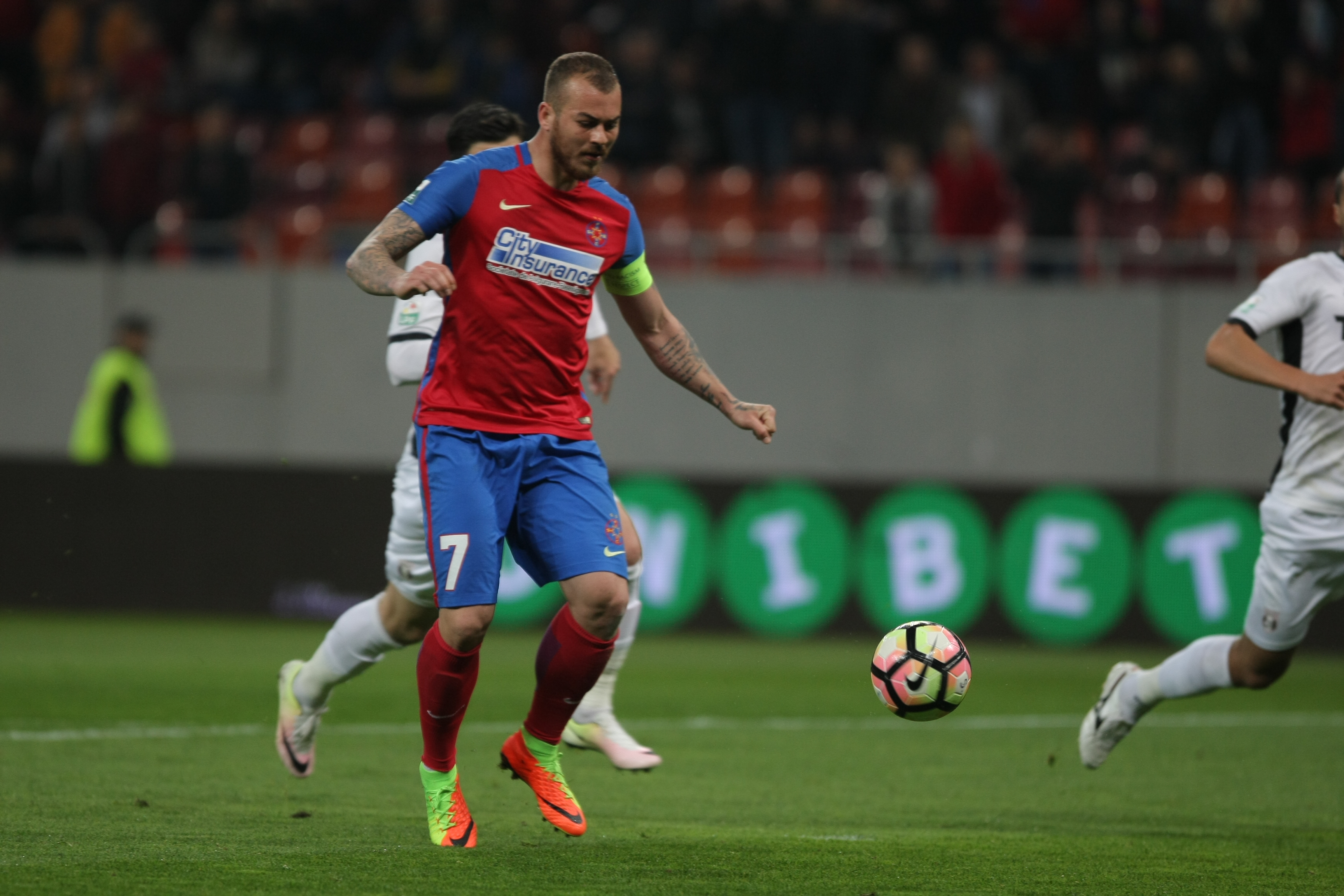 Liga 1, play-off, etapa a 4-a. FCSB - Astra Giurgiu 3-0. Magnificul Alibec și-a învins fosta echipă. Gigi Becali, locul 1 înainte de Paște / LIVE TEXT