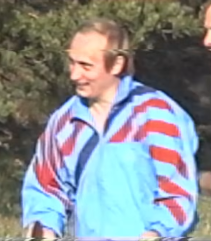 Filmări de la începutul anilor '90, cu Vladimir Putin în trening, jucând tenis de masă şi pescuind, în timpul unei călătorii în Finlanda: „Dictatorul în varianta pre-Botox”
