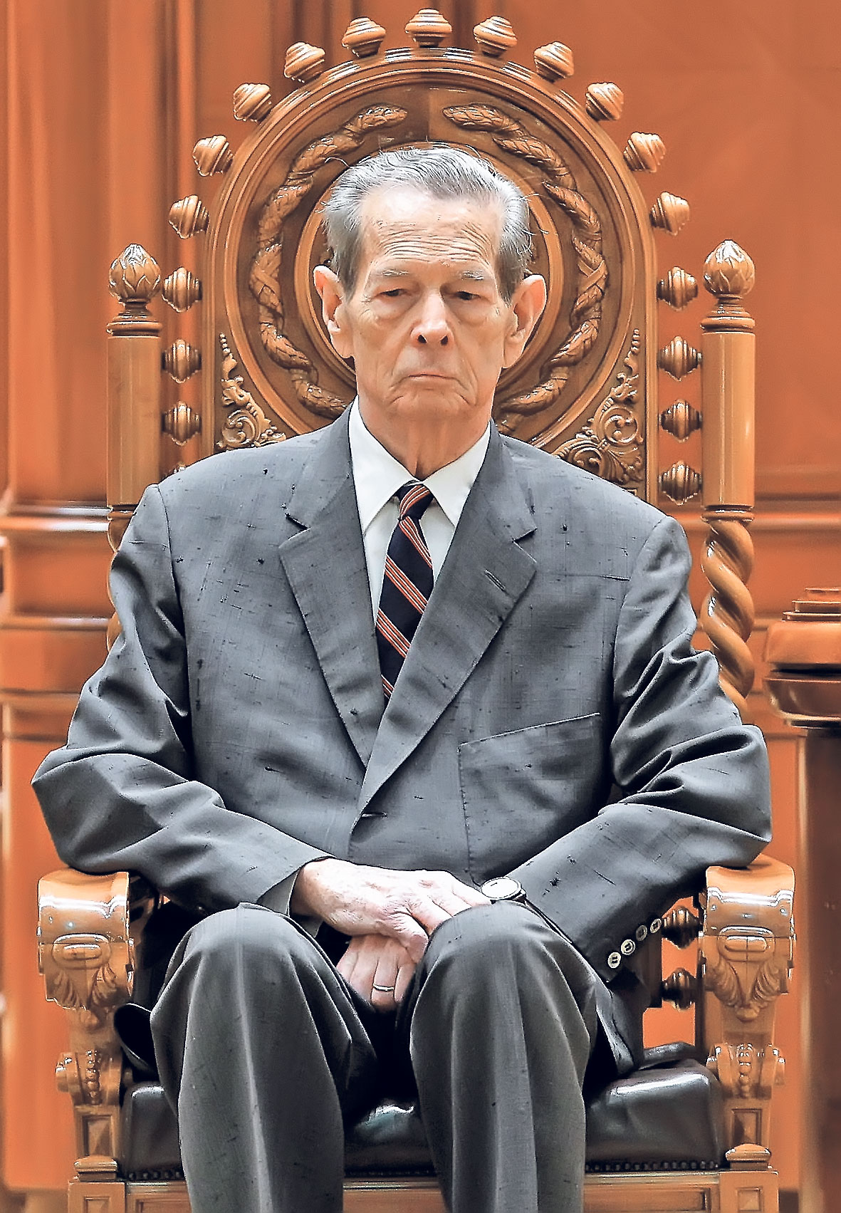 Povestea ceasului purtat la mână decenii la rând de Regele Mihai. Care este valoarea acestuia | FOTO
