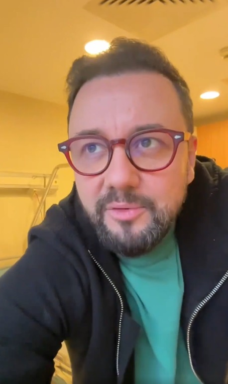 Cât timp va lipsi Cătălin Măruță de la PRO TV. Andra l-a însoțit la spital: „Cum aș fi stat eu acasă, iar el să vină la operație singur?”