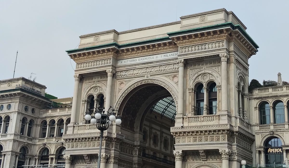 OPPO Reno13 F 5G review: telefon mid-range rezistent cu ecran foarte bun și baterie peste medie